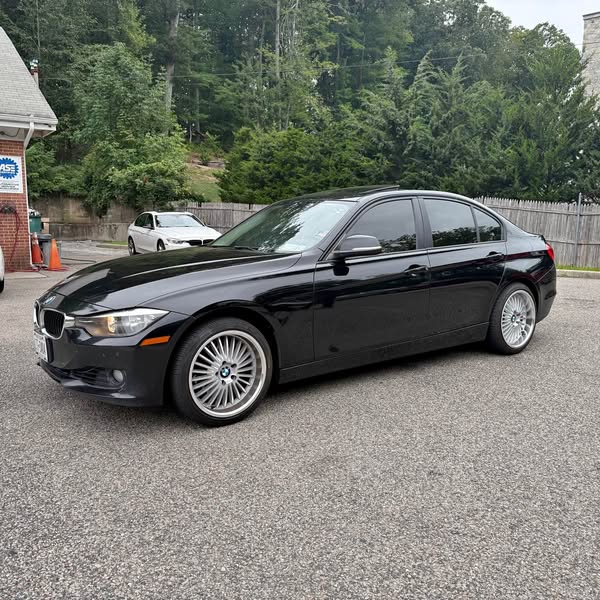 2015 BMW 3 Series - 328i xDrive Sedan 4D