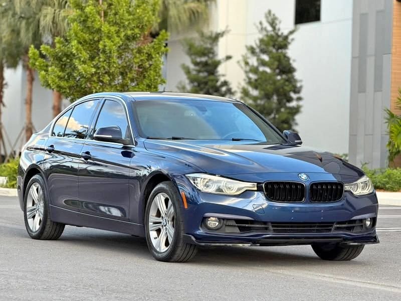 2018 BMW 3 Series 330i xDrive Sedan 4D C2FB79