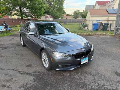 2016 BMW 3 Series - 320i xDrive Sedan 4D