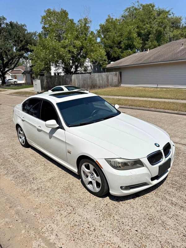 2012 BMW 3 Series - 335i xDrive Sedan 4D