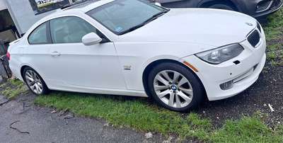 2013 BMW 3 Series - 318is Coupe 2D