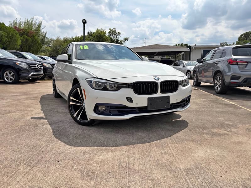 2018 BMW 3 Series - 330i Sedan 4D