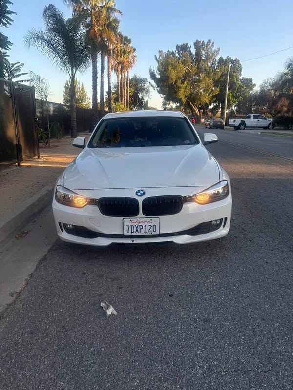 2014 BMW 3 Series - 328i Sedan 4D