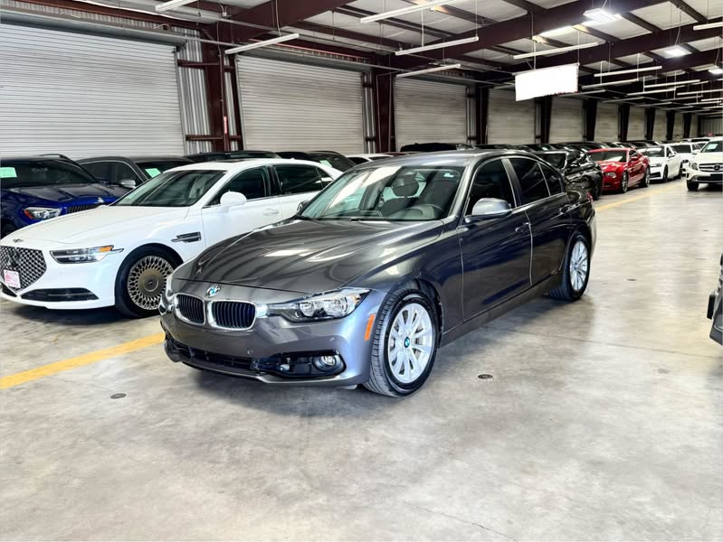 2017 BMW 3 Series - 320i Sedan 4D