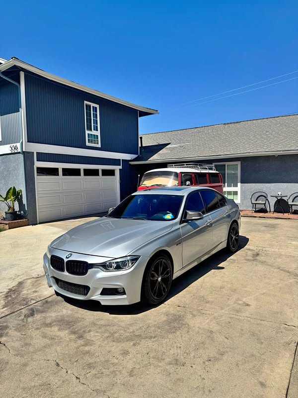 2016 BMW 3 Series - 328i Sedan 4D