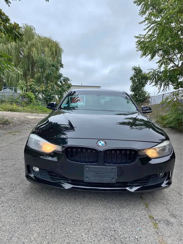 2013 BMW 3 Series - 328i xDrive Sedan 4D