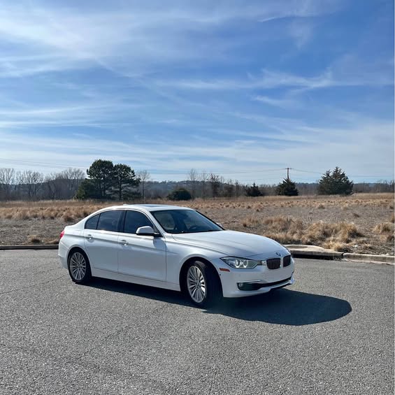 2014 BMW 3 Series - 328i Sedan 4D