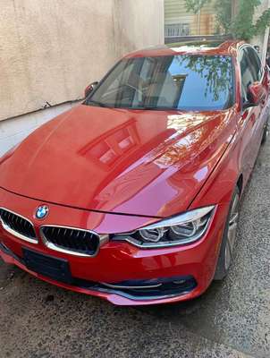 2018 BMW 3 Series - 330i xDrive Sedan 4D