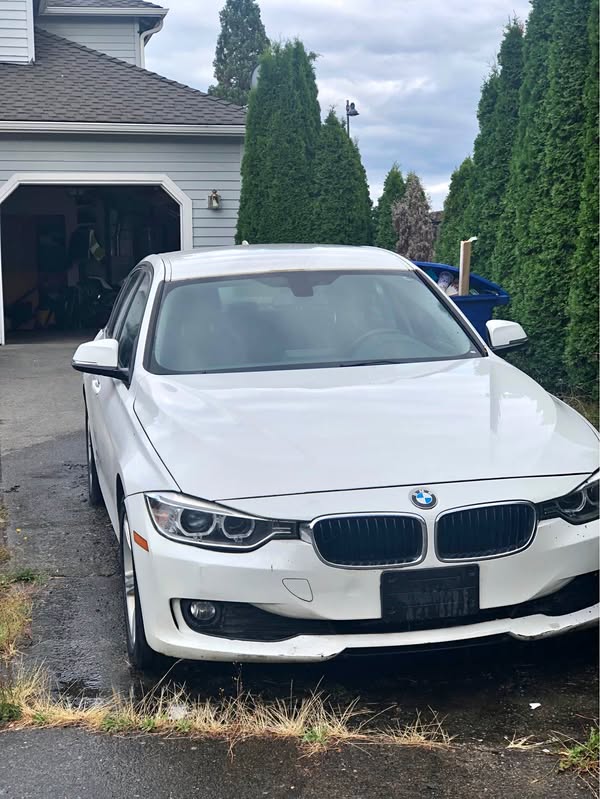 2015 BMW 3 Series - 320i Sedan 4D