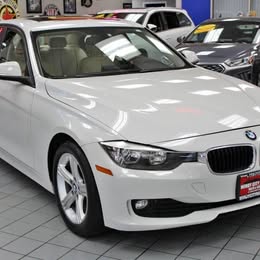 2013 BMW 3 Series 320i xDrive  4dr Sedan