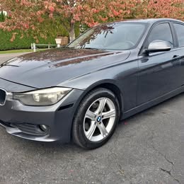 2013 BMW 3 Series 320i xDrive Sedan 4D