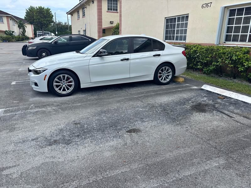 2017 BMW 3 Series - 328i Sedan 4D