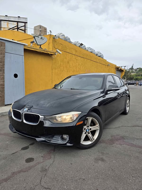 2013 BMW 3 Series - 328i Sedan 4D