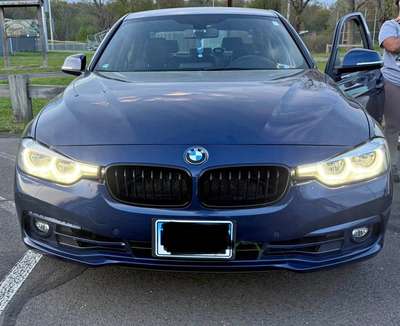 2018 BMW 3 Series - 330i Sedan 4D
