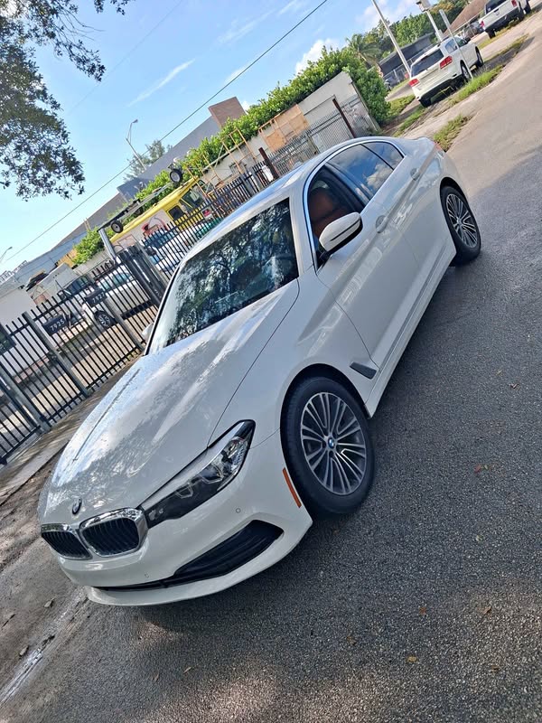 2015 BMW 3 Series - 328i Sedan 4D
