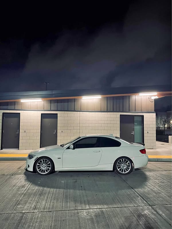 2012 BMW 3 Series - 328i Coupe 2D