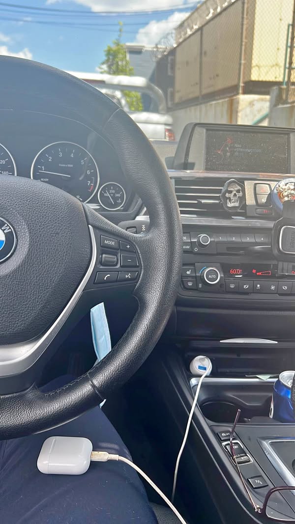 2015 BMW 3 Series - 328i xDrive Sedan 4D