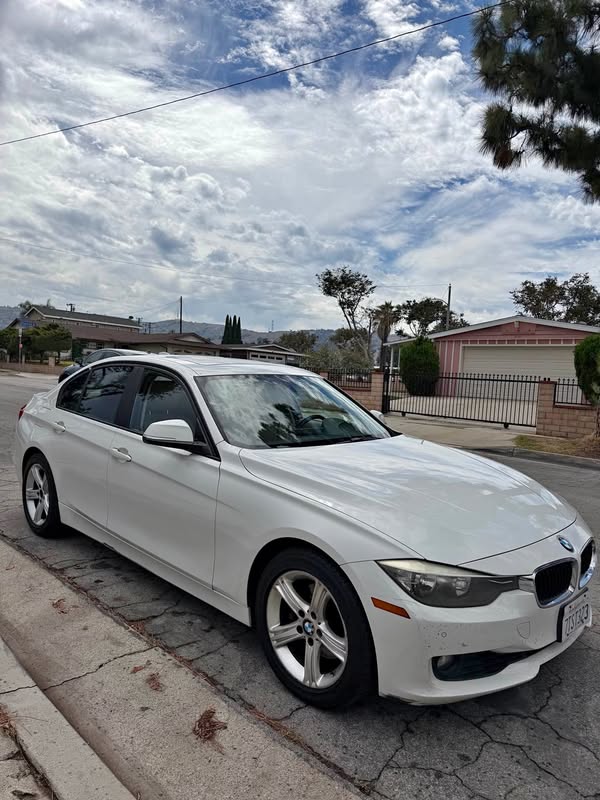 2013 BMW 3 Series - 328i Sedan 4D