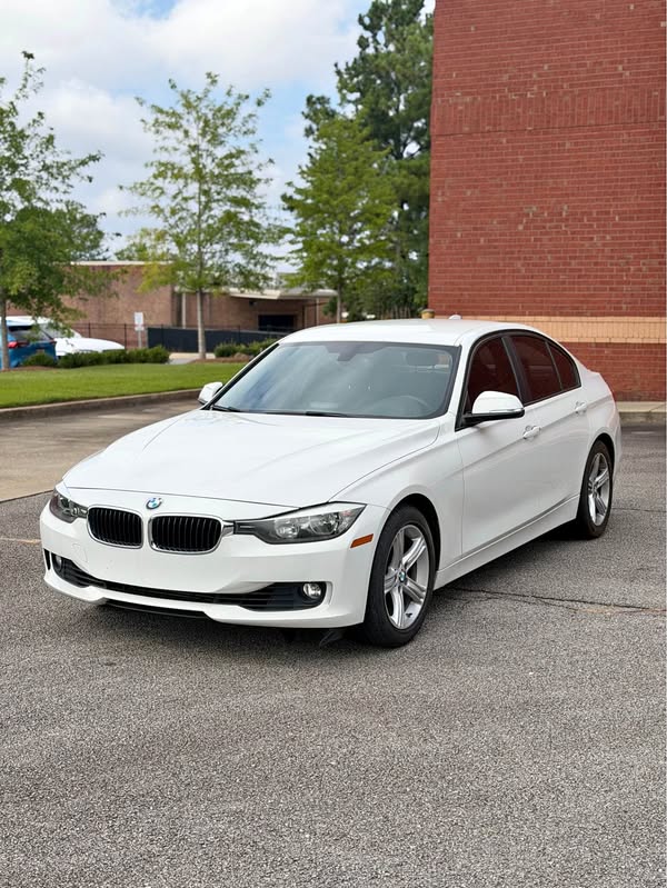 2013 BMW 3 Series - 328i Sedan 4D