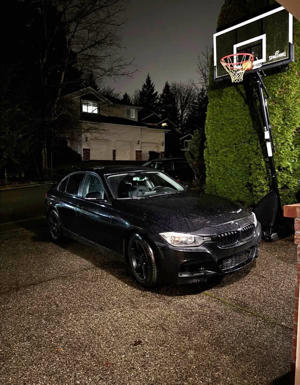 2013 BMW 3 Series - 328i xDrive Sedan 4D