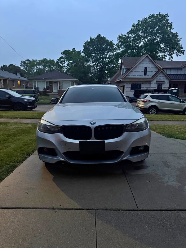 2016 BMW 3 Series - 328i Gran Turismo xDrive Sedan 4D