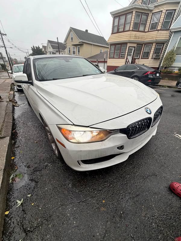 2013 BMW 3 Series - 328i xDrive Sedan 4D
