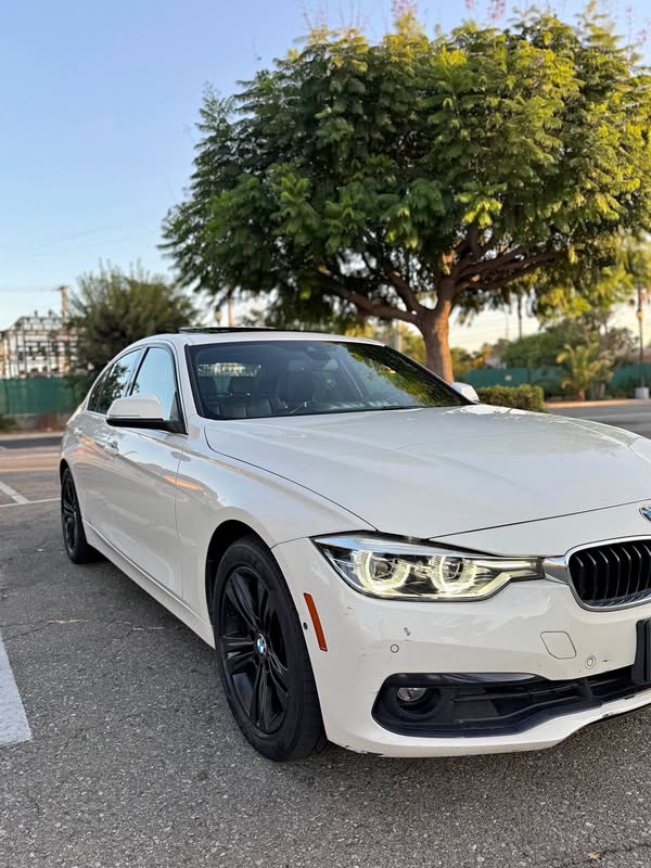 2017 BMW 3 Series - 330e xDrive Sedan 4D