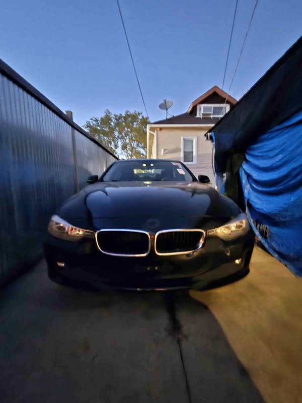 2013 BMW 3 Series - 320i Sedan 4D