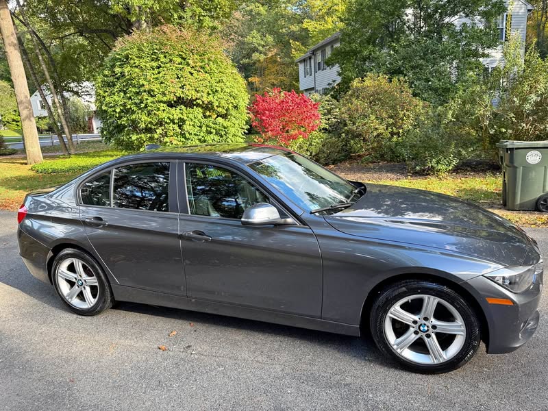 2013 BMW 3 Series - 320i xDrive Sedan 4D