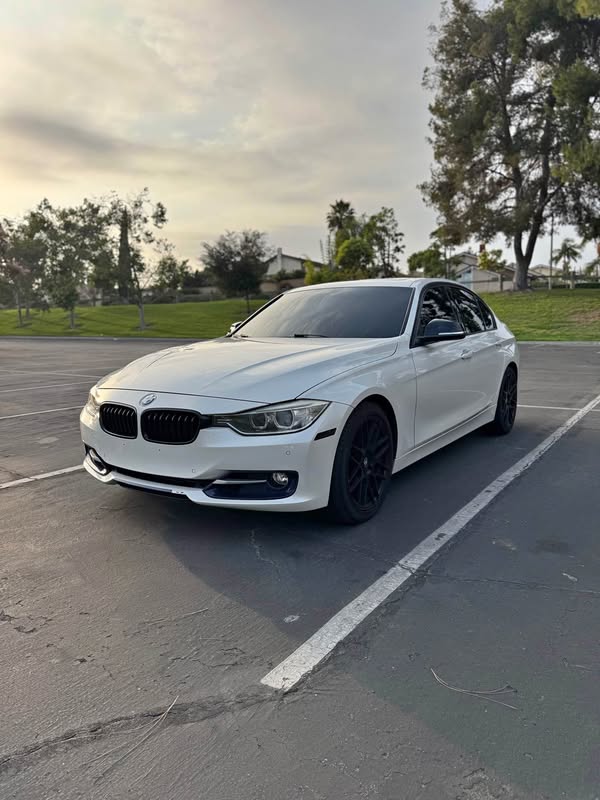 2015 BMW 3 Series - 328i Sedan 4D