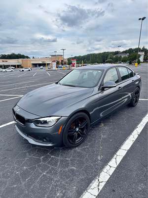 2016 BMW 3 Series - 320i xDrive Sedan 4D