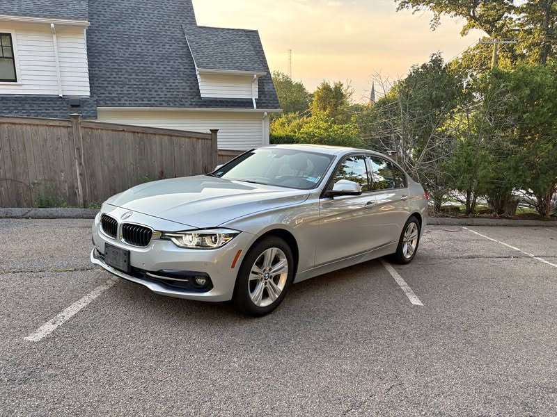 2016 BMW 3 Series - 328i xDrive Sedan 4D