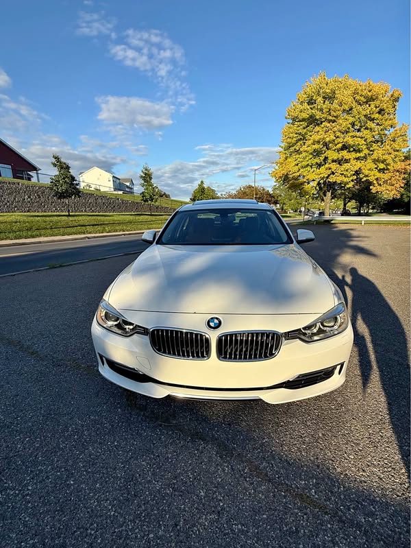 2013 BMW 3 Series - 328i xDrive Sedan 4D