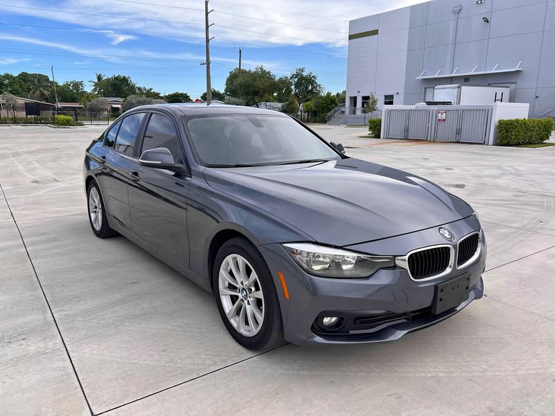 2017 BMW 3 Series - 320i Sedan 4D