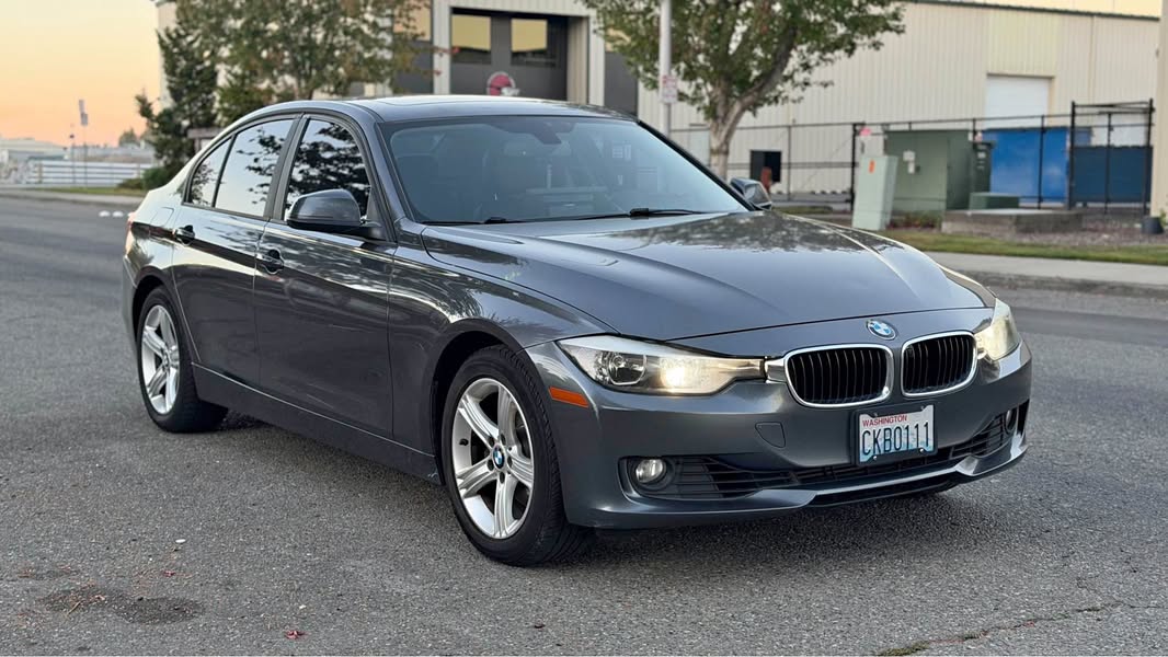 2014 BMW 3 Series - 328i xDrive Sedan 4D