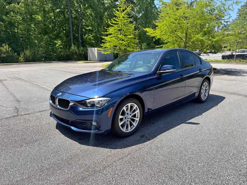 2016 BMW 3 Series - 320i xDrive Sedan 4D