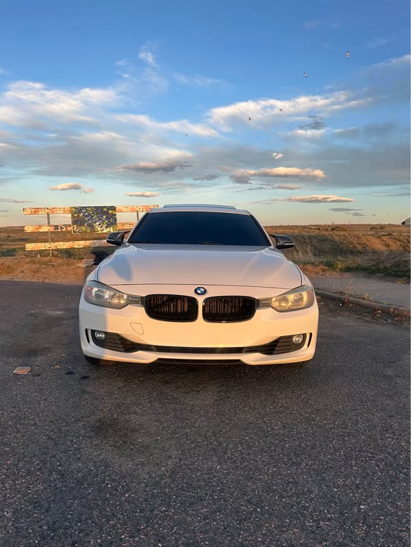 2012 BMW 3 Series - 328i Sedan 4D
