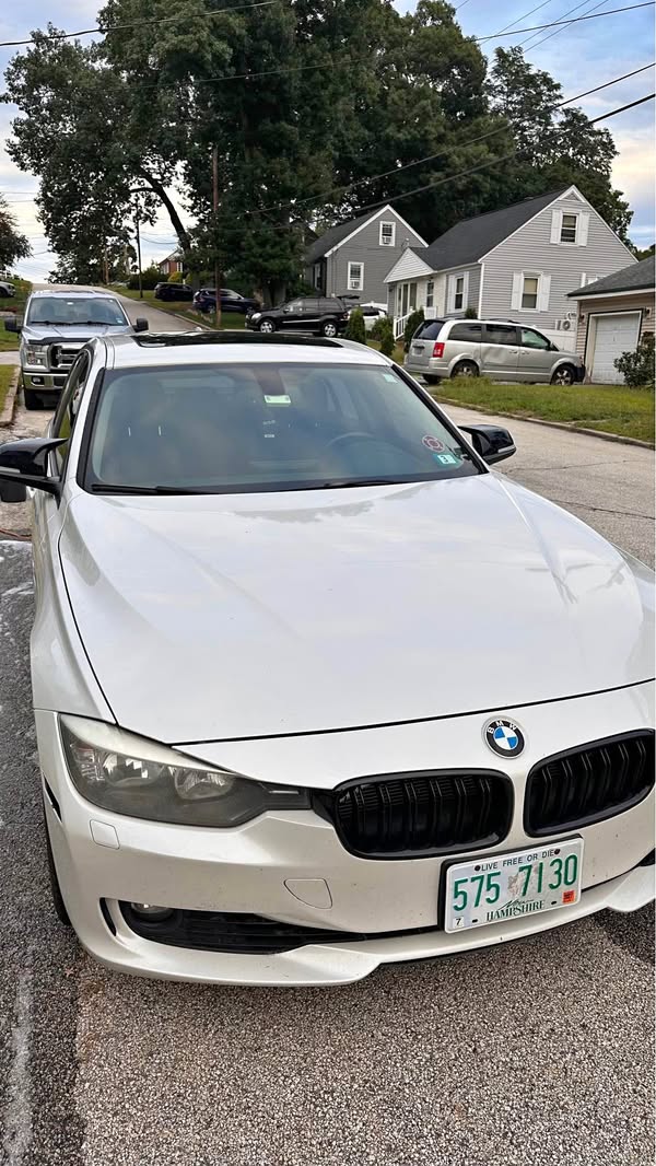 2013 BMW 3 Series - 328i xDrive Sedan 4D