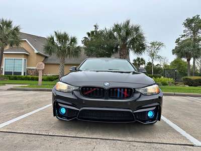 2017 BMW 3 Series - 320i Sedan 4D