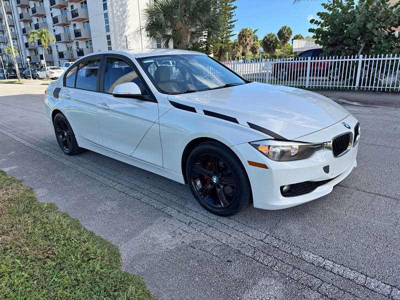 2015 BMW 3 Series - 320i xDrive Sedan 4D
