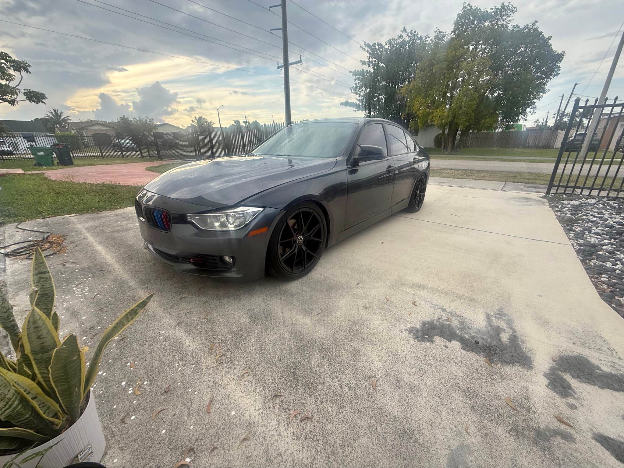 2015 BMW 3 Series - 328i xDrive Sedan 4D