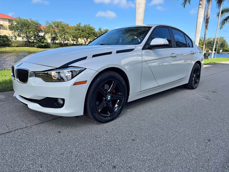 2015 BMW 3 Series - 320i Sedan 4D