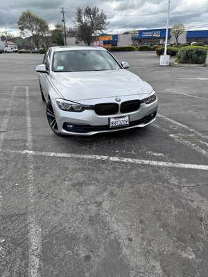 2018 BMW 3 Series - 330e iPerformance Sedan 4D