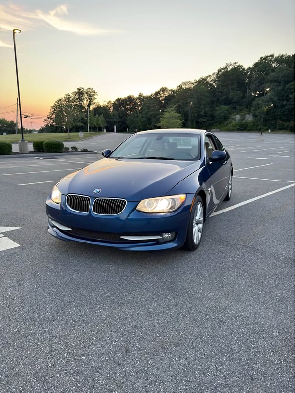 2012 BMW 3 Series - 328i Coupe 2D