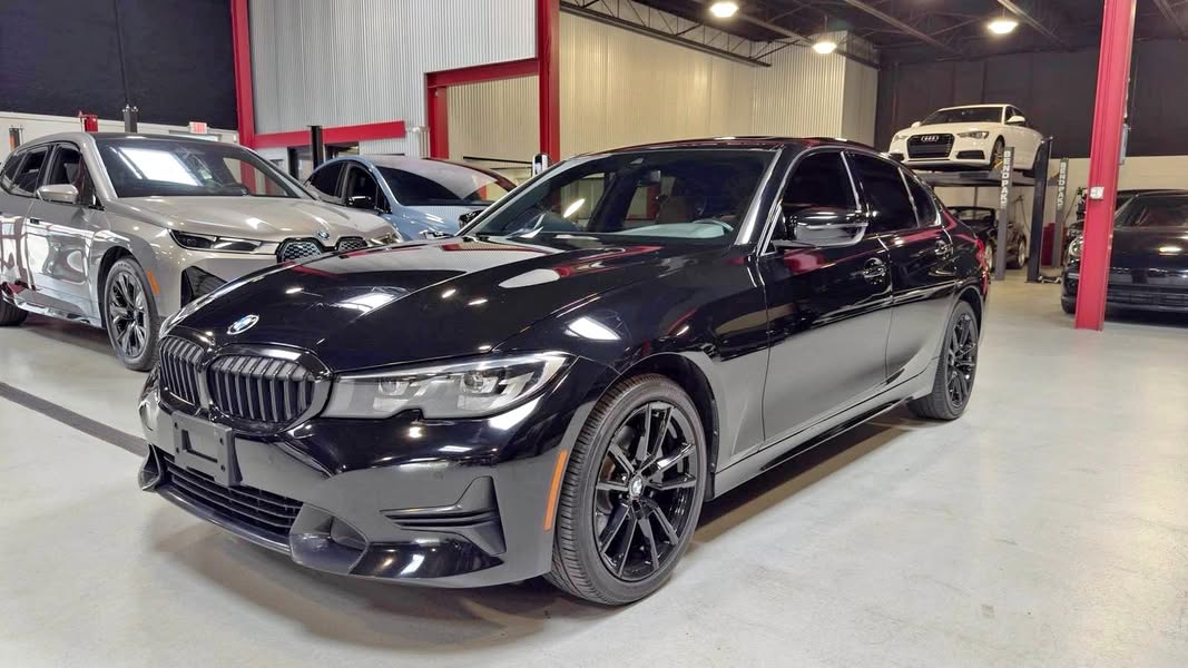 2019 BMW 3 Series 330i xDrive Sedan 4D