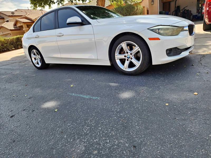 2015 BMW 3 Series - 320i Sedan 4D