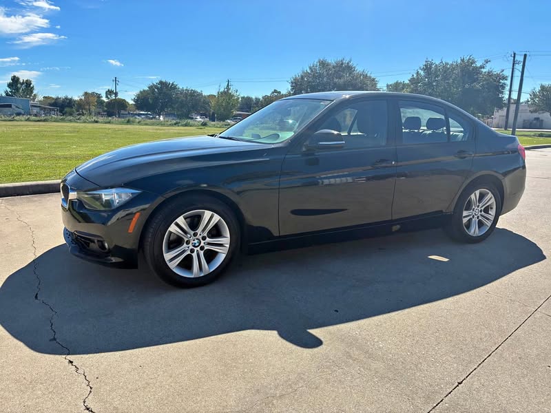 2015 BMW 3 Series - 318i Sedan 4D