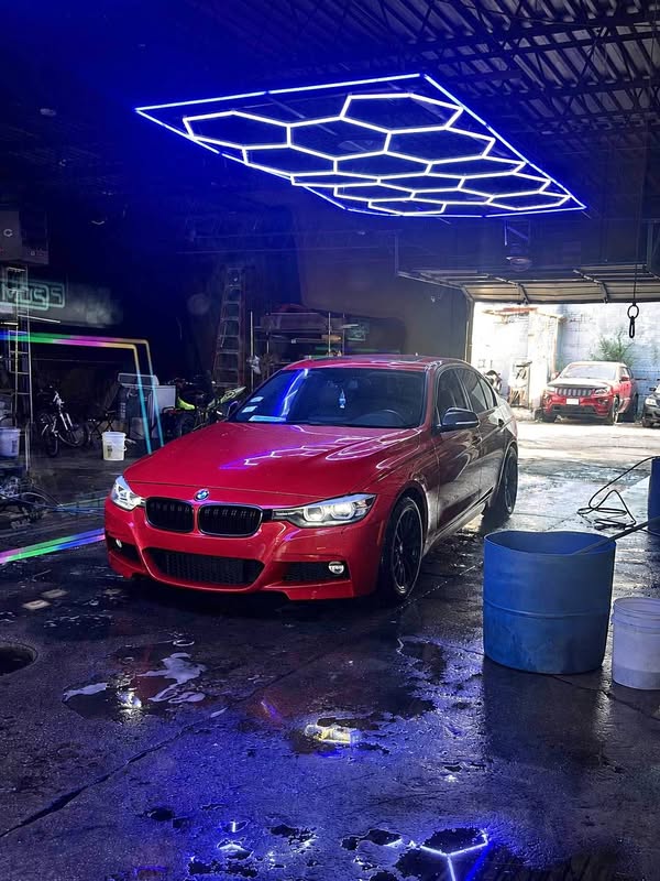 2013 BMW 3 Series - 328i xDrive Sedan 4D