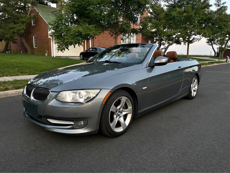 2013 BMW 3 Series - 335i Convertible 2D