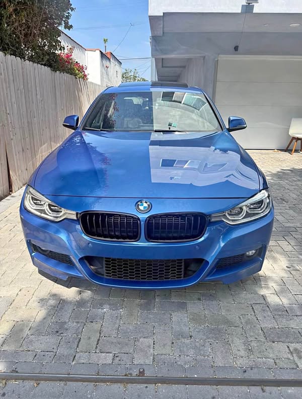 2017 BMW 3 Series - 330e iPerformance Sedan 4D